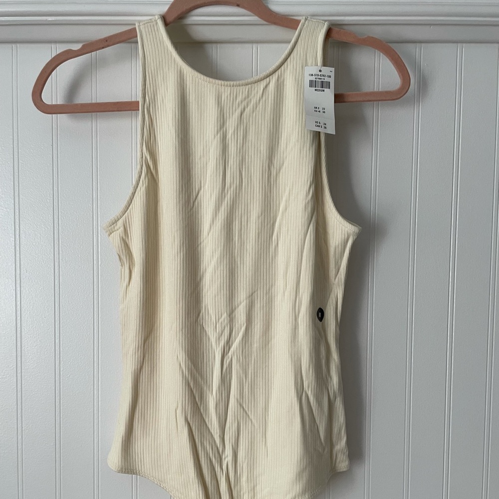 NWT Abercrombie and Fitch body